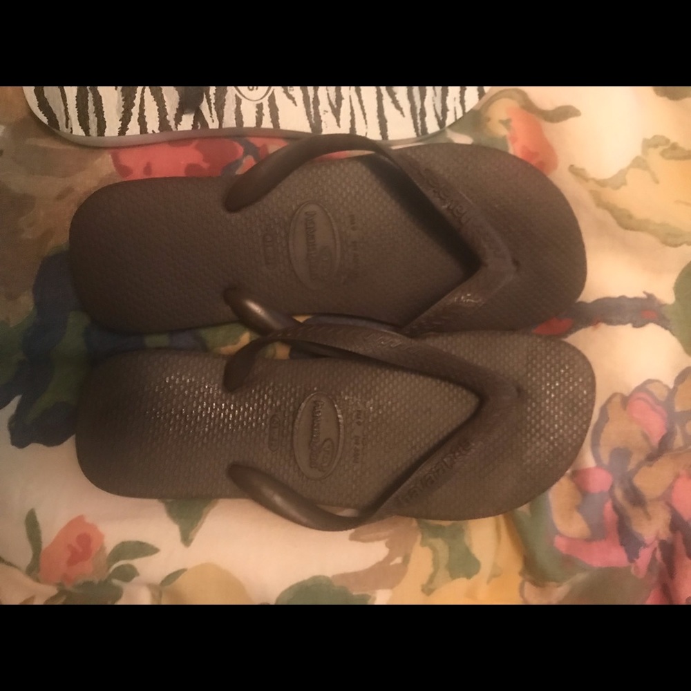 Havianas flip flops